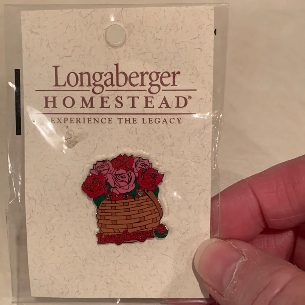 Longaberger 2004 Tournament of Roses Parade Pin